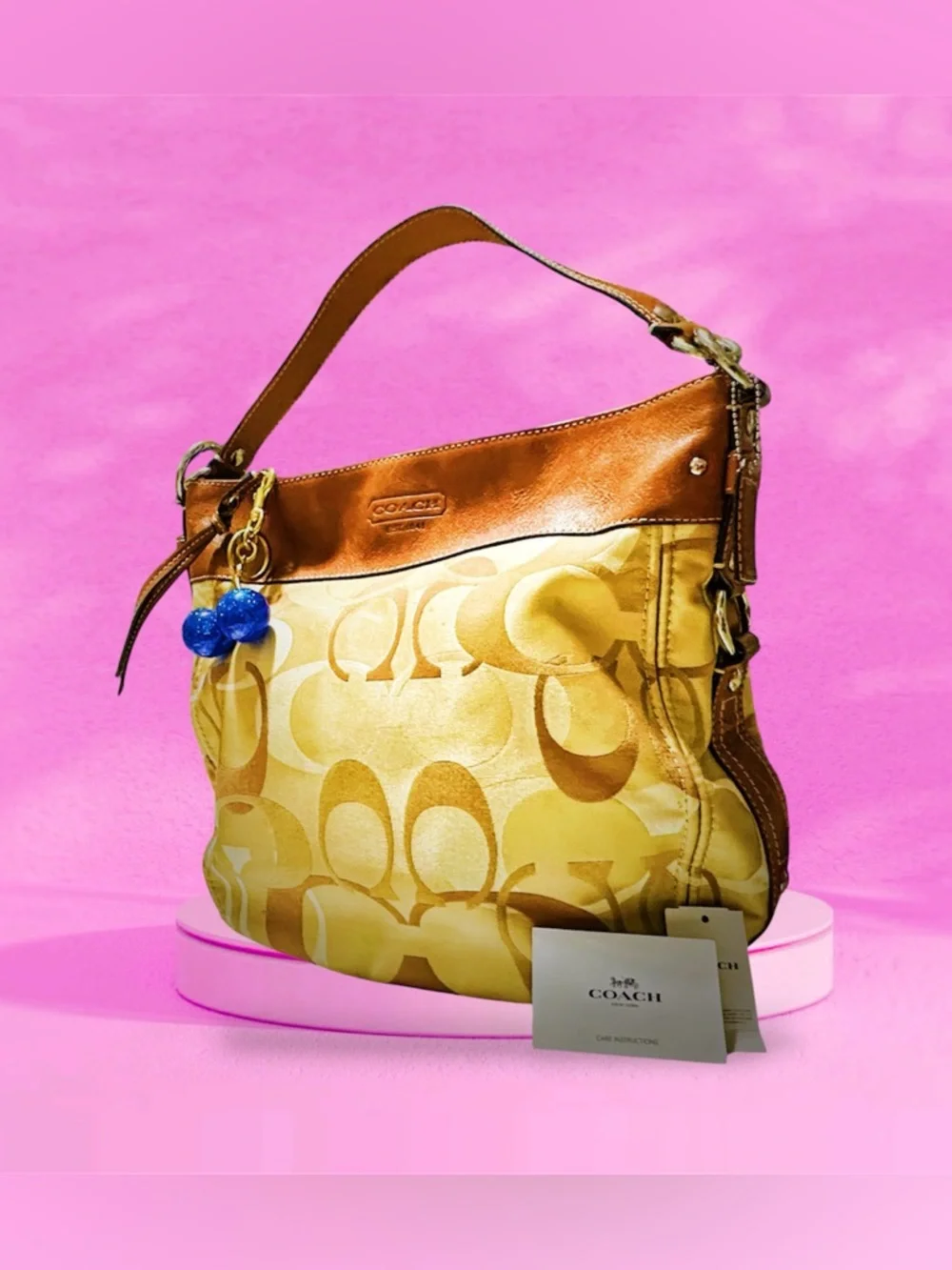Vintage Coach soho Shoulder Bag Beige Signature Canvas with Brown Leather Trim - Picture 4 of 17